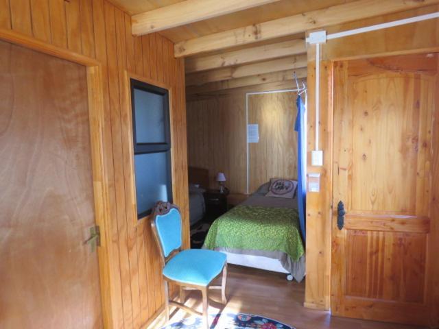 Hostal Y Cabanas Peumayen Puerto Guadal Esterno foto