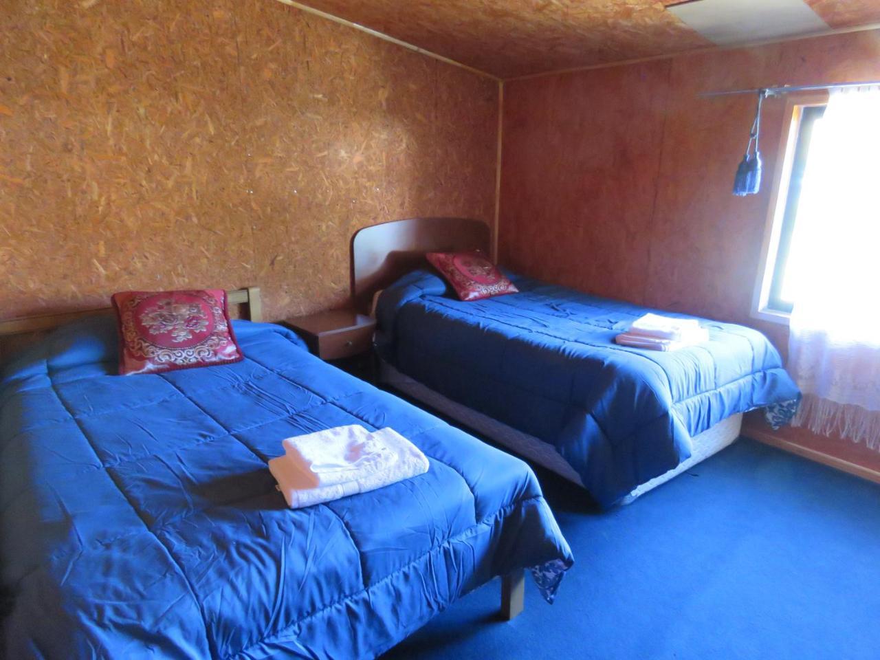 Hostal Y Cabanas Peumayen Puerto Guadal Esterno foto